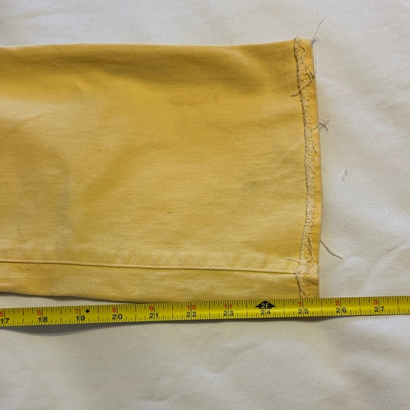 Democracy Women’s frayed hem pants in Yellow - Picture 7 of 7